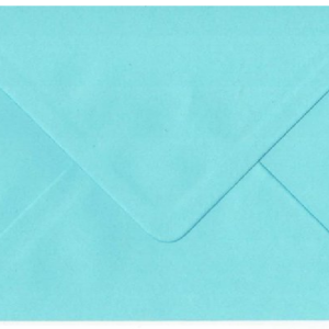 vierkante enveloppen babyblauw