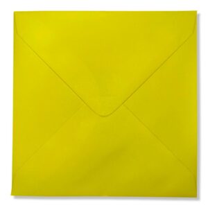 Vierkante enveloppen geel