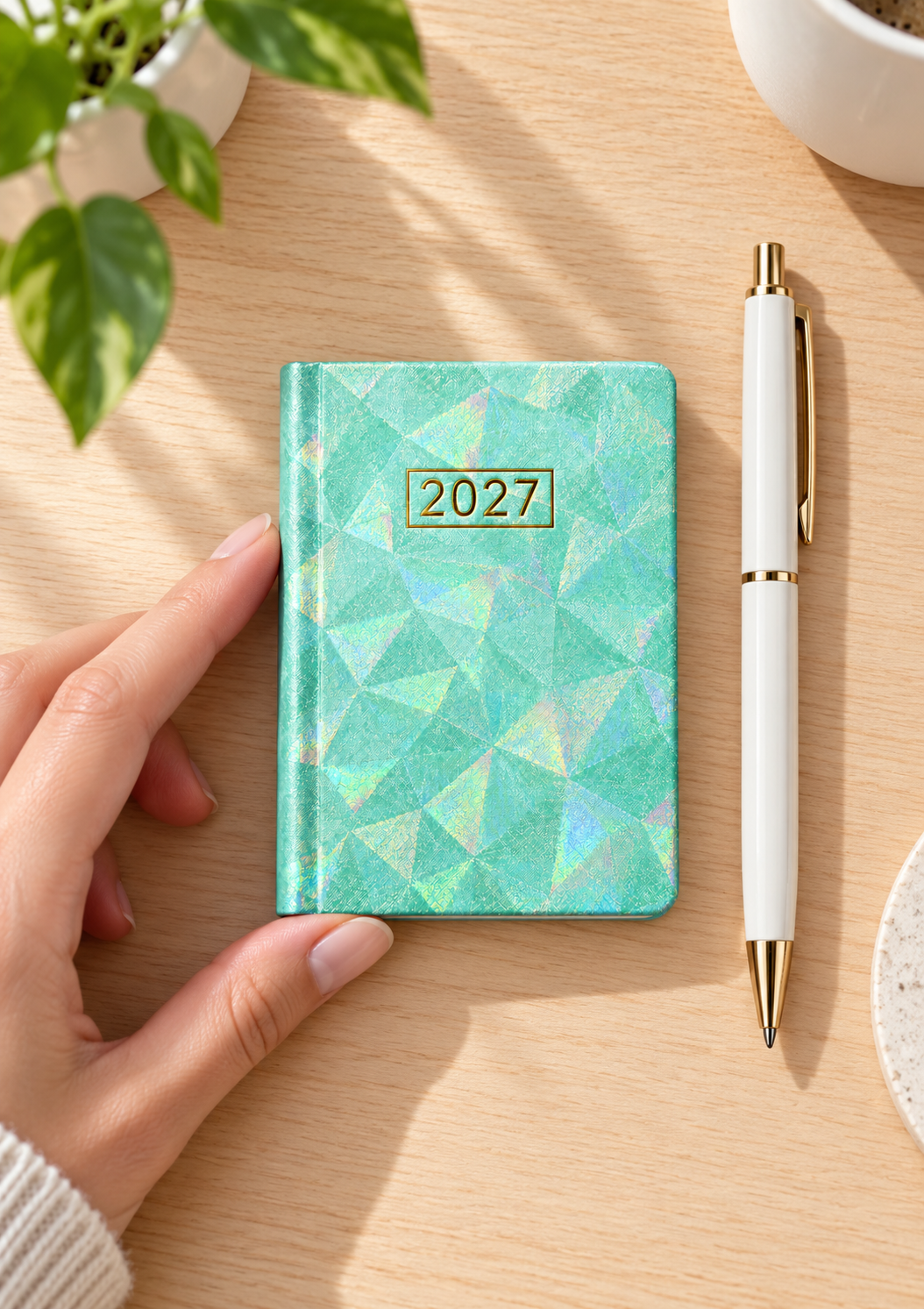 06-sfeerbeeld-pocket-groen-holografisch-2027